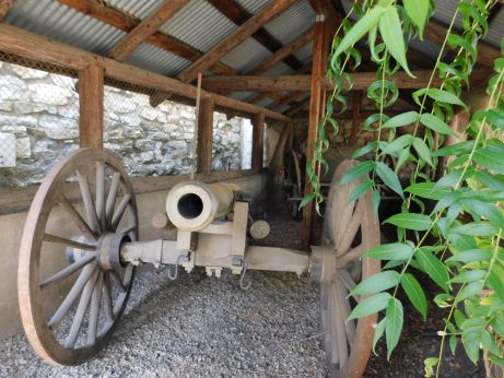 [Picture of Old Abe Cannon]